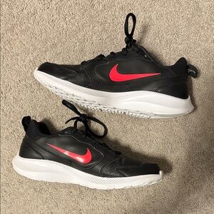 Nike-  Womens Athletic Shoes